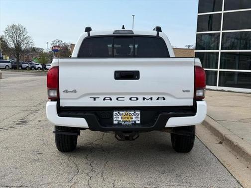 2022 Toyota Tacoma SR