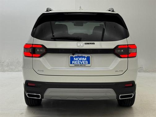 2025 Honda Pilot Elite