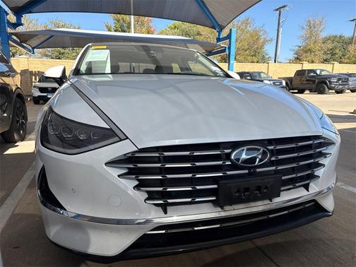 2022 Hyundai SONATA Hybrid Limited