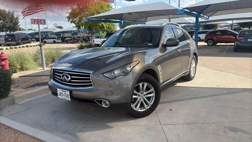 2015 INFINITI QX70 Base