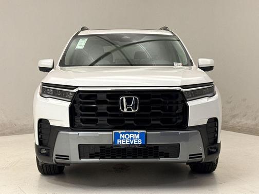 Platinum White Pearl 2026 Honda Pilot Touring S