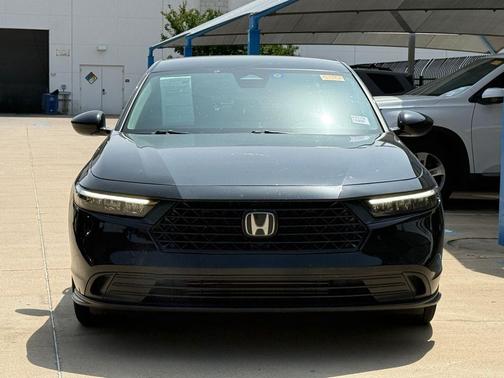 Crystal Black Pearl 2023 Honda Accord LX