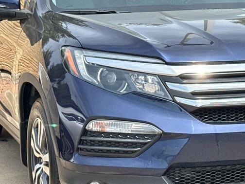 Obsidian Blue Pearl 2017 Honda Pilot EX