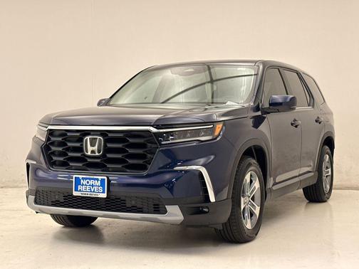 Obsidian Blue Pearl 2025 Honda Pilot Sport