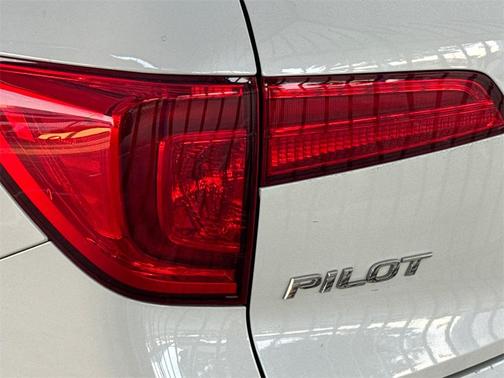 2018 Honda Pilot Elite