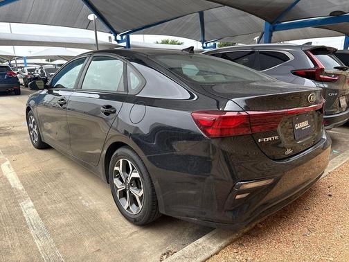Aurora Black Pearl 2019 Kia Forte LXS