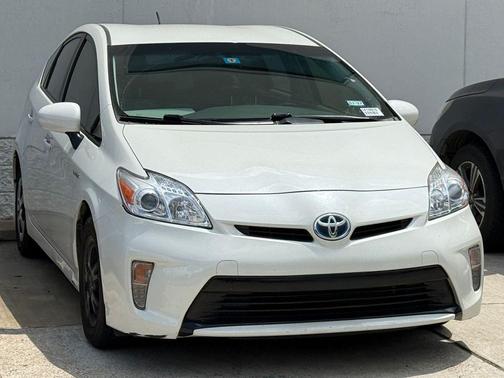 Blizzard Pearl 2015 Toyota Prius Four