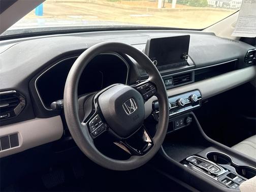 2023 Honda Pilot LX