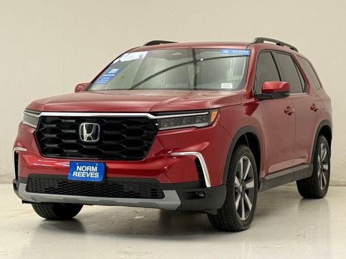 Radiant Red Metallic II 2025 Honda Pilot Touring
