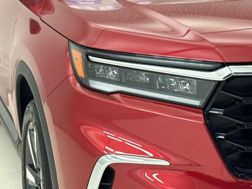 Radiant Red Metallic II 2025 Honda Pilot Touring