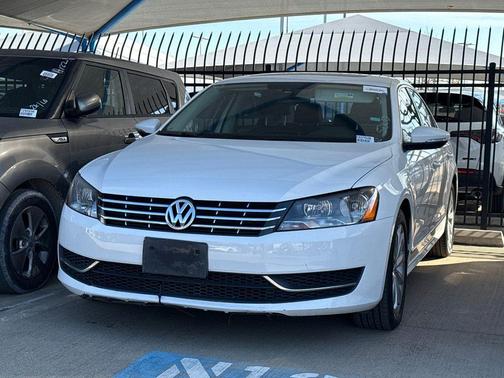 2012 Volkswagen Passat 2.5 SEL