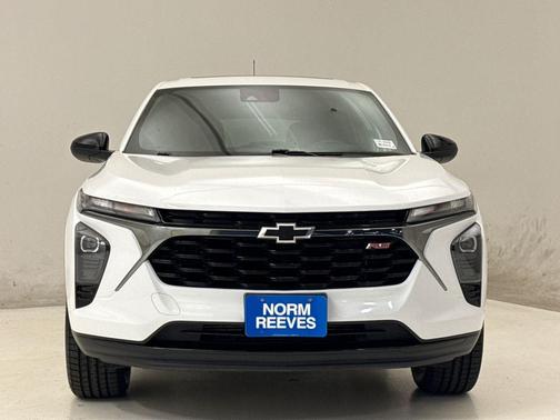 Summit White 2025 Chevrolet Trax 1RS