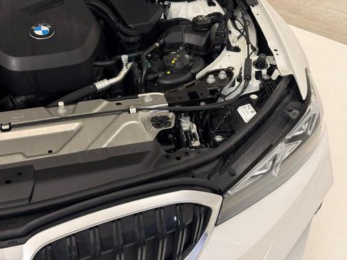 2025 BMW 330 i
