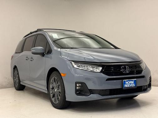 Sonic Gray Pearl 2026 Honda Odyssey Touring