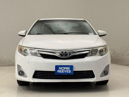 Super White 2012 Toyota Camry XLE