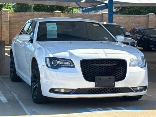 2019 Chrysler 300 S