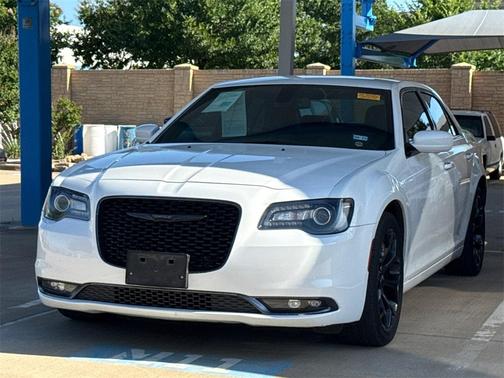 2019 Chrysler 300 S