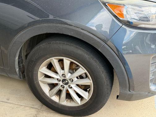 Gravity Gray 2020 Kia Sorento LX