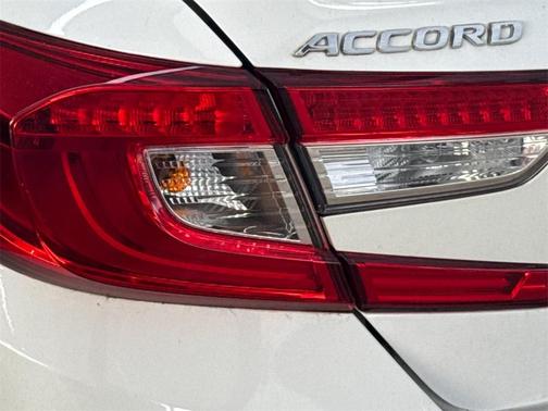 2022 Honda Accord LX 1.5T