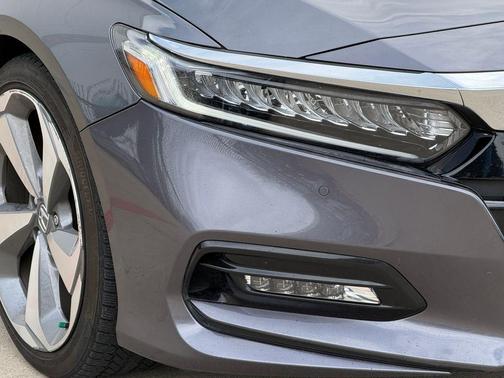 2020 Honda Accord Touring 2.0T