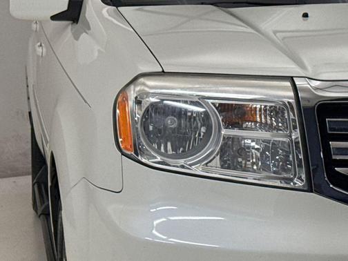 Modern Steel Metallic 2014 Honda Pilot Touring