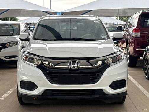 White 2022 Honda HR-V LX