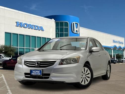 Alabaster Silver Metallic 2011 Honda Accord LX