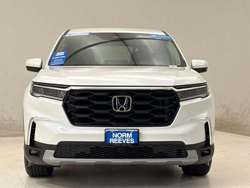 Platinum White Pearl 2025 Honda Pilot Sport
