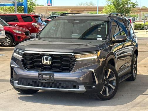Modern Steel Metallic 2025 Honda Pilot Elite