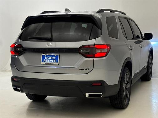 2025 Honda Pilot Sport
