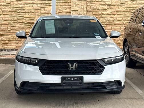 Platinum White Pearl 2023 Honda Accord LX