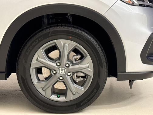 Solar Silver Metallic 2027 Honda HR-V LX
