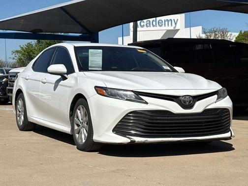 2019 Toyota Camry LE