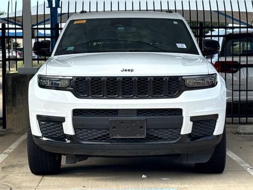 2022 Jeep Grand Cherokee L Laredo