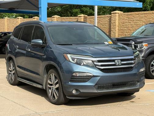 Steel 2017 Honda Pilot Touring