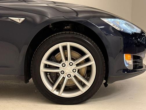 2014 Tesla Model S 