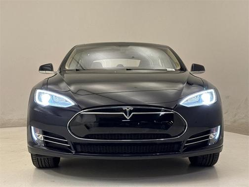 2014 Tesla Model S 