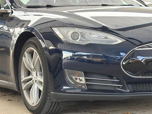 2014 Tesla Model S 