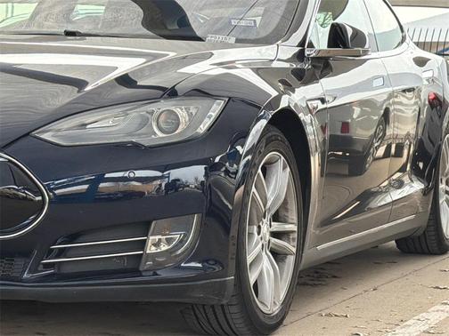 2014 Tesla Model S 
