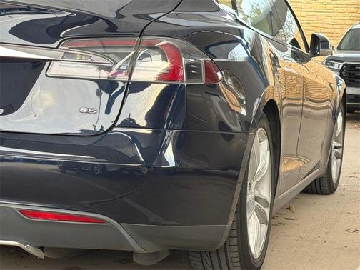 2014 Tesla Model S 