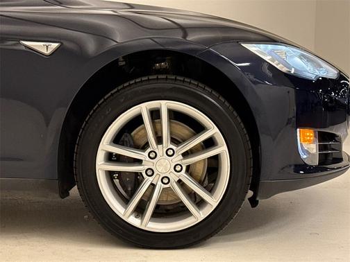 2014 Tesla Model S 