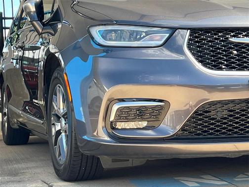 2021 Chrysler Pacifica Hybrid Pinnacle