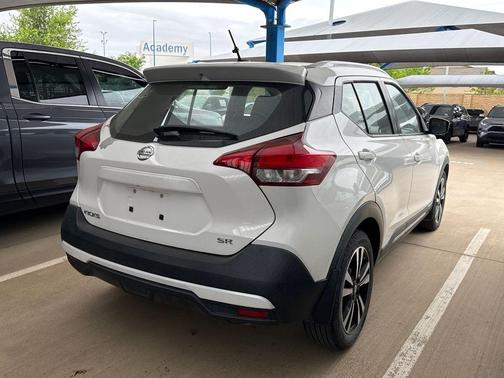 2018 Nissan Kicks SR