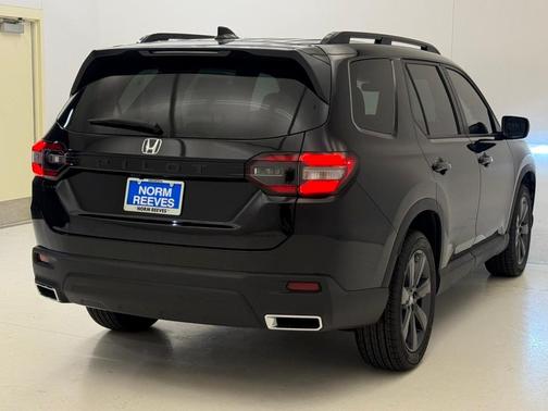 2025 Honda Pilot Sport