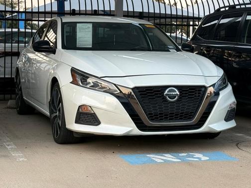 2021 Nissan Altima 2.5 SR