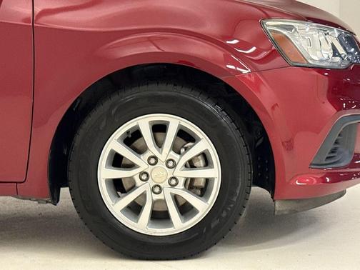 2018 Chevrolet Sonic LT