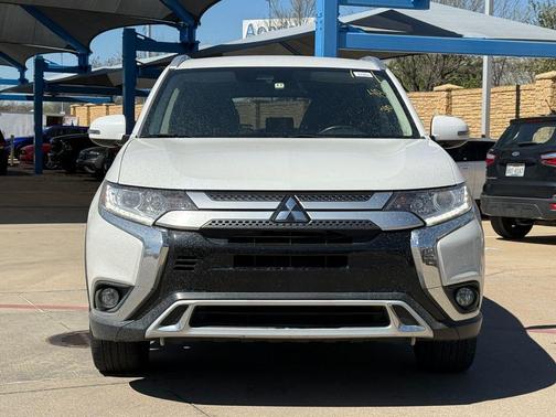 2020 Mitsubishi Outlander 
