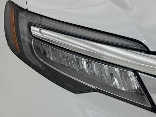 2022 Honda Pilot Touring 7-Passenger