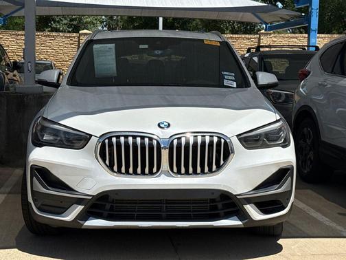 Mineral White Metallic 2021 BMW X1 sDrive28i