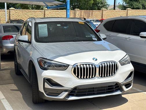 Mineral White Metallic 2021 BMW X1 sDrive28i